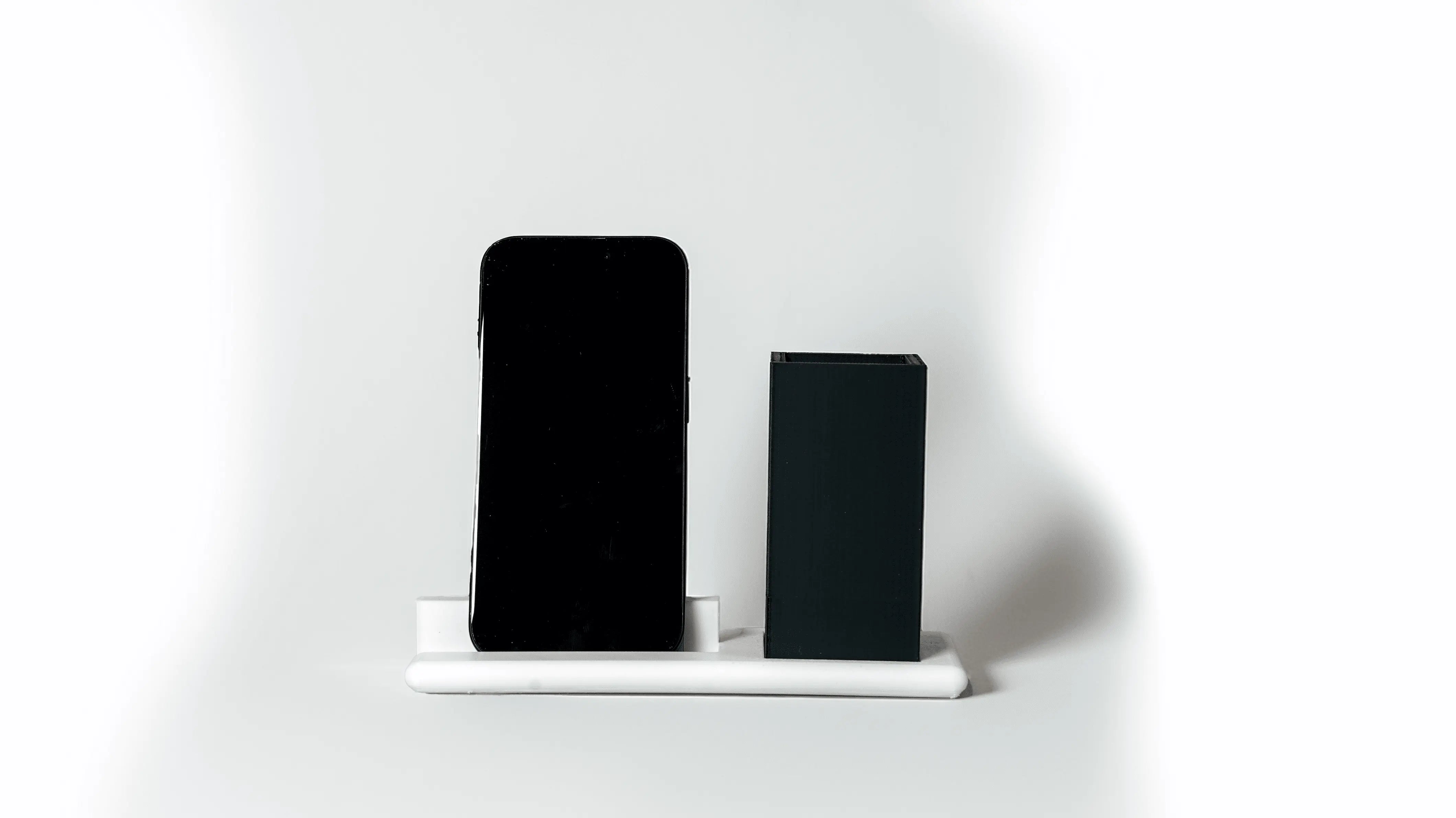 Support de téléphone avec porte stylo - 3Dvolution